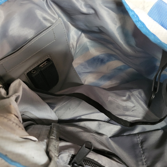 Waterseals Waterproof Beach Tote in Blue Stripe - Picture 4 of 6